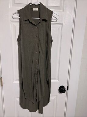 T.La Olive Green Sleeveless Button-Front Long Shirt Dress